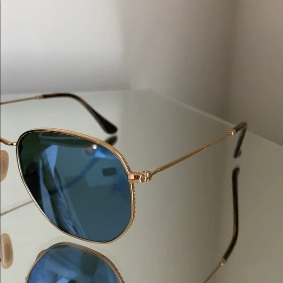 Ray-Ban Gold Frame Blue Lens Sunglasses - Picture 2 of 2
